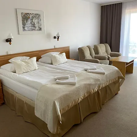 Prázdninový areál Eva 3*